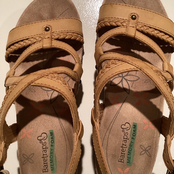 Baretraps Hasel wedge sandal with memory foam - Picture 5 of 6